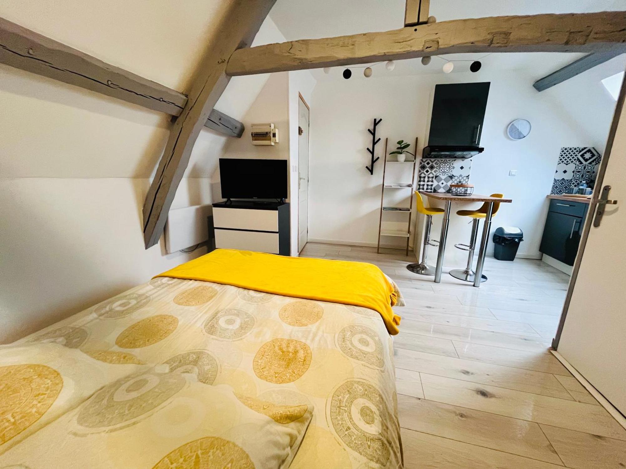 Au Petit Marcade Apartment Abbeville Exterior photo
