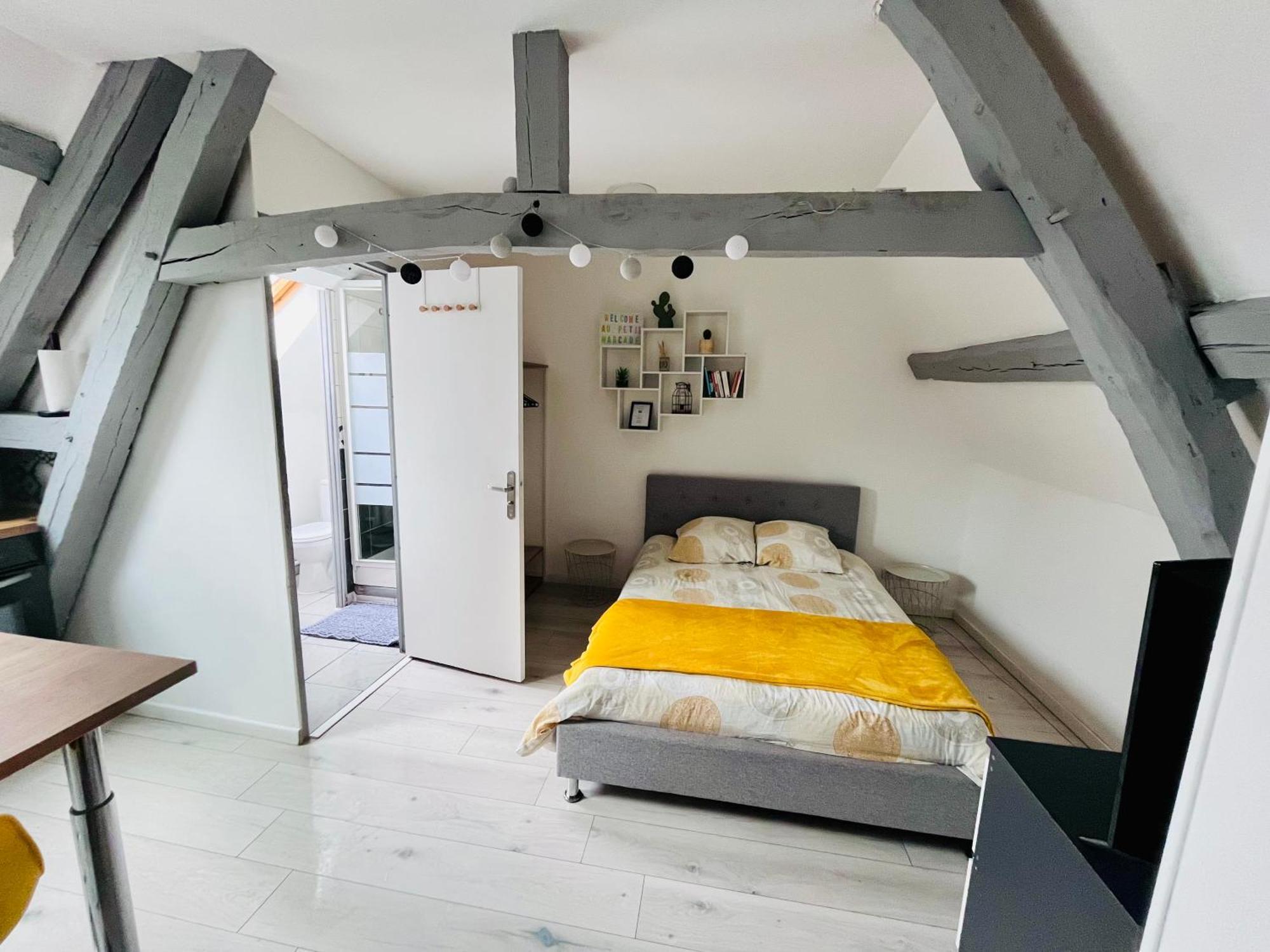 Au Petit Marcade Apartment Abbeville Exterior photo